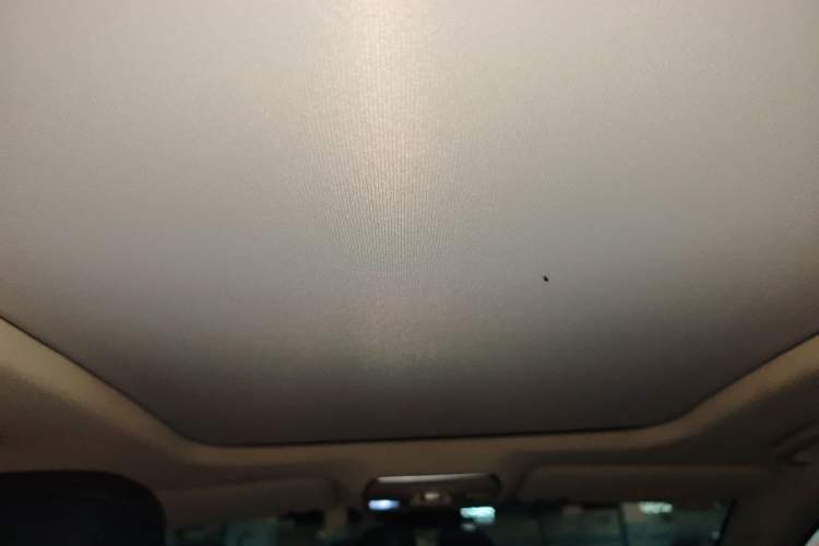 Used Geely Auto Emgrand GT 2015 2.4L Comfort Model Headliner