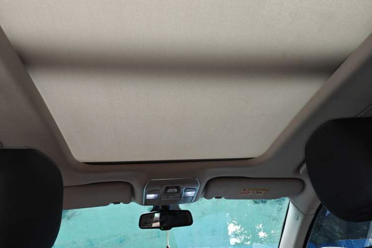 Used Geely Auto Emgrand GT 2015 2.4L Luxury Model Headliner