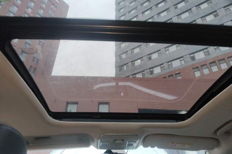 Used Geely Auto Emgrand GT 2015 2.4L Luxury Model Headliner