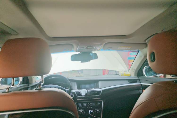 Used Geely Auto Emgrand GT 2015 1.8T Flagship Model Headliner