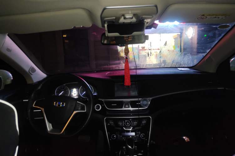 Used Geely Auto Emgrand GT 2015 1.8T Premium Model Headliner