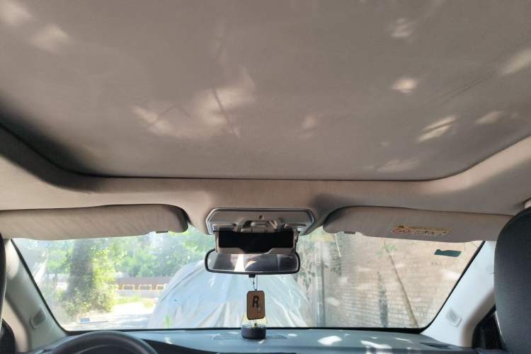 Used Geely Auto Emgrand GT 2015 2.4L Comfort Model Headliner
