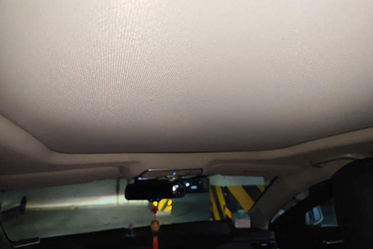 Used Geely Auto Emgrand GT 2015 1.8T Premium Model Headliner