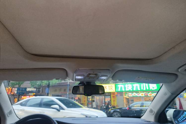 Used Geely Auto Emgrand GT 2015 1.8T Premium Model Headliner