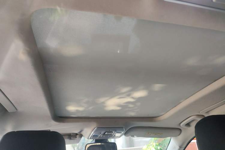 Used Geely Auto Emgrand GT 2015 1.8T Flagship Model Headliner