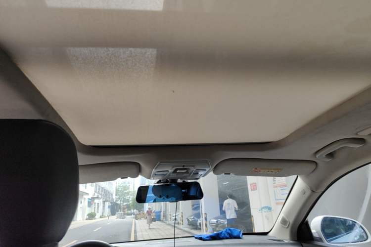 Used Geely Auto Emgrand GT 2015 1.8T Comfort Model Headliner