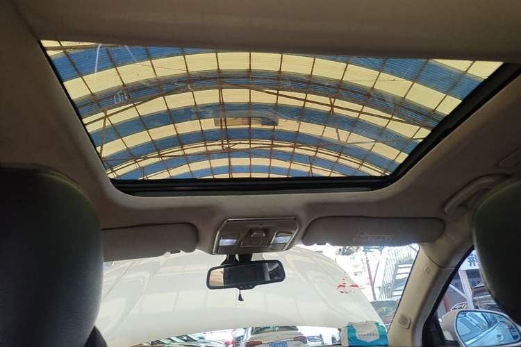 Used Geely Auto Emgrand GT 2015 1.8T Premium Model Headliner