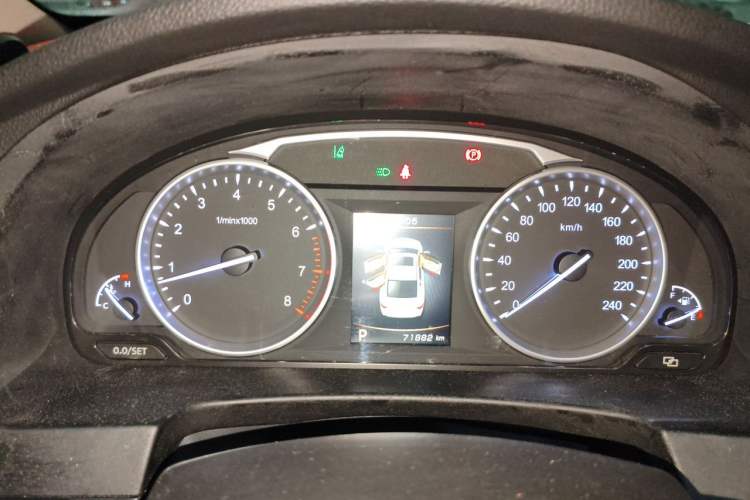 Used Geely Auto Emgrand GT 2015 1.8T Flagship Model Instrument Cluster