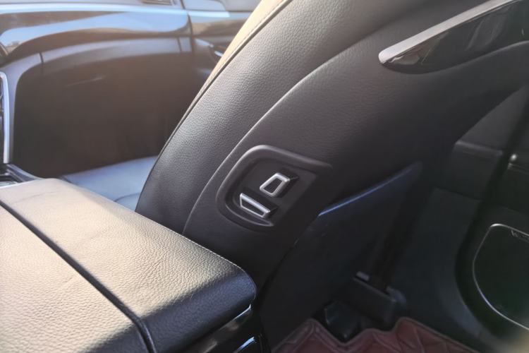 Used Geely Auto Emgrand GT 2015 1.8T Flagship Model Interior 1