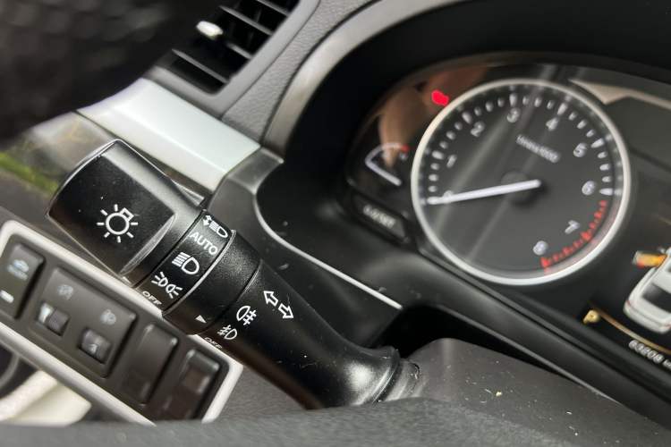 Used Geely Auto Emgrand GT 2015 1.8T Premium Model Interior 13