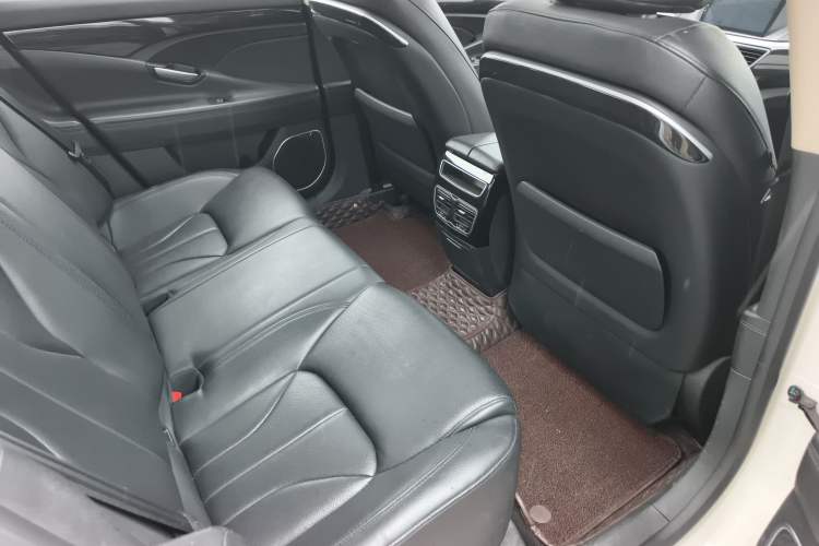 Used Geely Auto Emgrand GT 2015 2.4L Comfort Model Interior 2