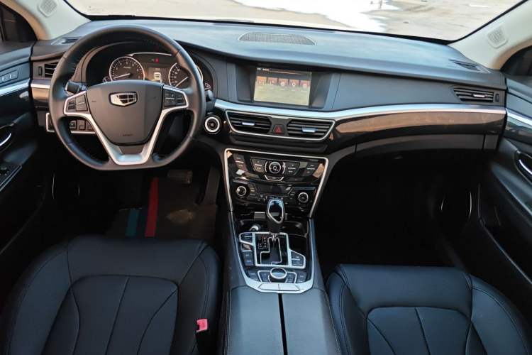 Used Geely Auto Emgrand GT 2015 1.8T Premium Model Interior 3