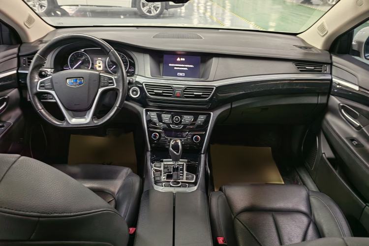 Used Geely Auto Emgrand GT 2015 2.4L Luxury Model Interior 4