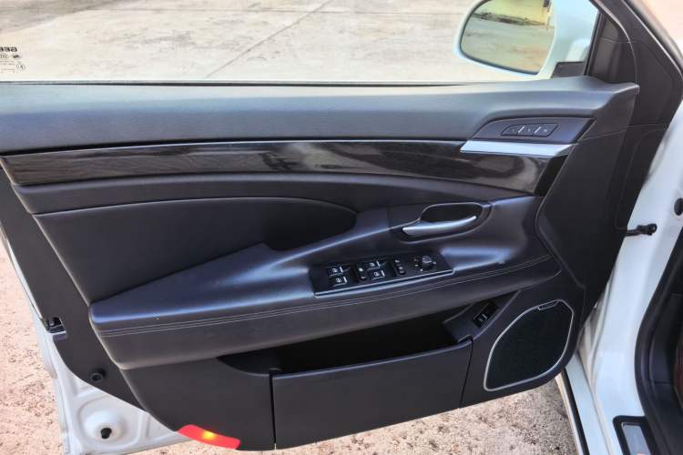 Used Geely Auto Emgrand GT 2015 1.8T Flagship Model Interior 5