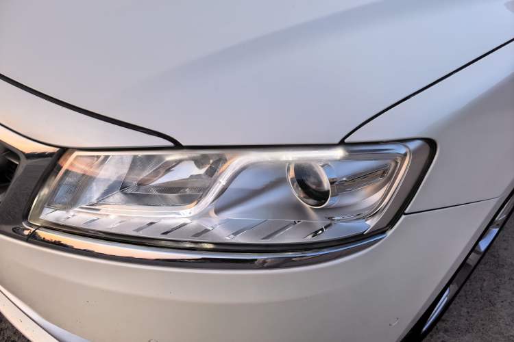 Used Geely Auto Emgrand GT 2015 1.8T Flagship Model Left Front Headlight