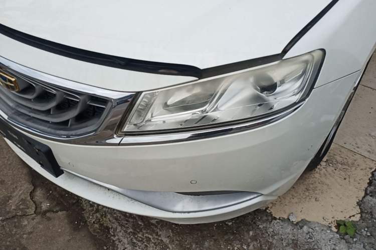 Used Geely Auto Emgrand GT 2015 1.8T Flagship Model Left Front Headlight