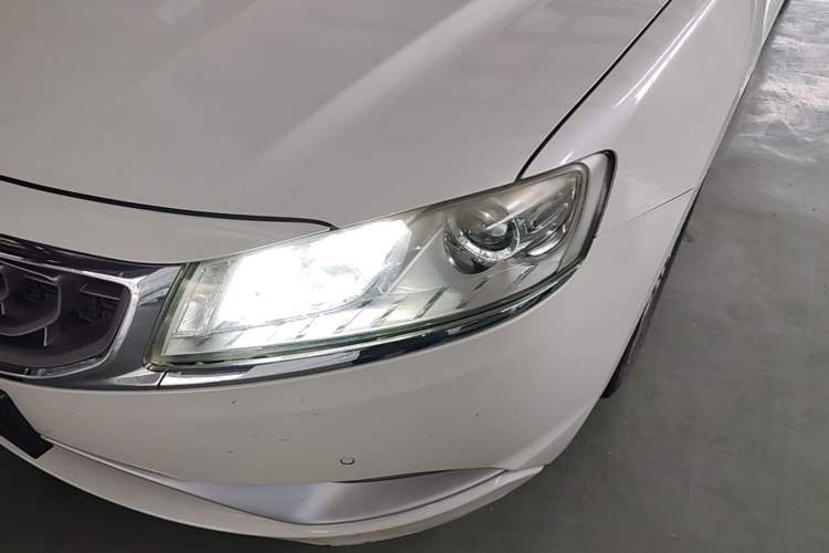 Used Geely Auto Emgrand GT 2015 2.4L Luxury Model Left Front Headlight