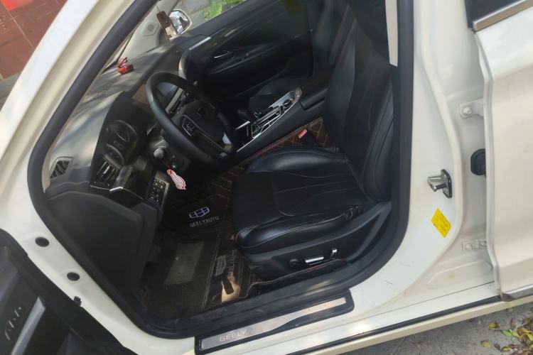 Used Geely Auto Emgrand GT 2015 1.8T Flagship Model Left Front Seat