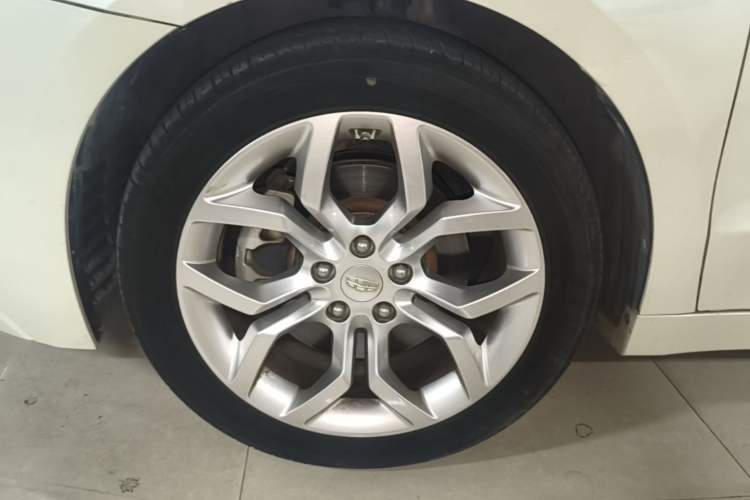 Used Geely Auto Emgrand GT 2015 1.8T Premium Model Left Front Wheel Hub