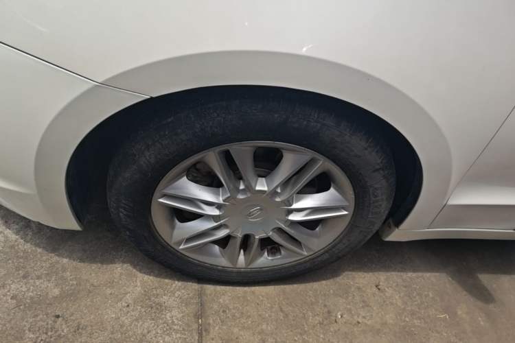 Used Geely Auto Emgrand GT 2015 2.4L Comfort Model Left Front Wheel Hub