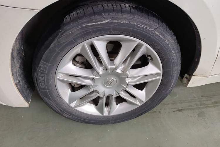 Used Geely Auto Emgrand GT 2015 2.4L Luxury Model Left Front Wheel Hub