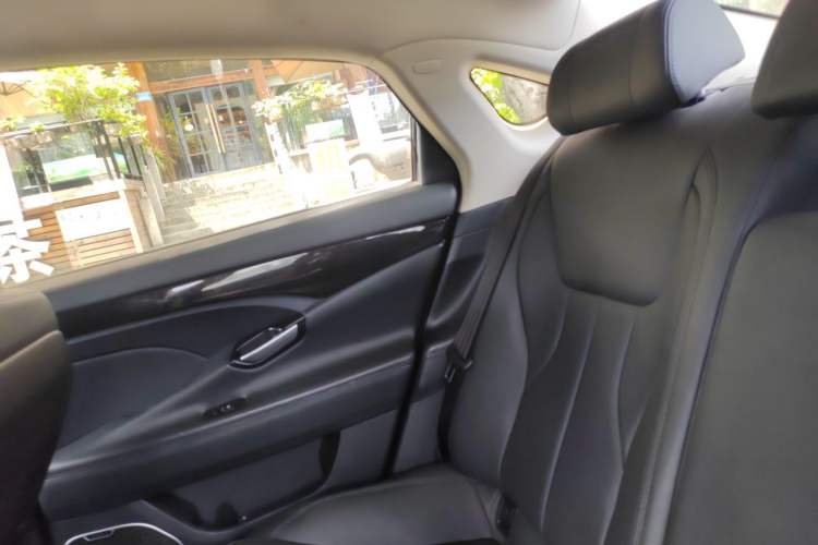 Used Geely Auto Emgrand GT 2015 2.4L Standard Edition Left Rear Seat