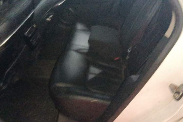 Used Geely Auto Emgrand GT 2015 1.8T Premium Model Left Rear Seat
