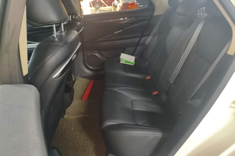 Used Geely Auto Emgrand GT 2015 1.8T Premium Model Left Rear Seat