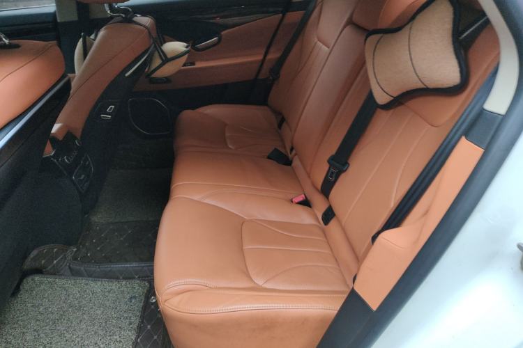 Used Geely Auto Emgrand GT 2015 1.8T Flagship Model Left Rear Seat