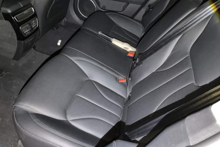 Used Geely Auto Emgrand GT 2015 2.4L Comfort Model Left Rear Seat