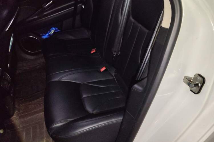 Used Geely Auto Emgrand GT 2015 2.4L Comfort Model Left Rear Seat