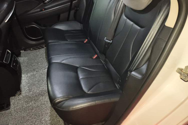 Used Geely Auto Emgrand GT 2015 1.8T Comfort Model Left Rear Seat