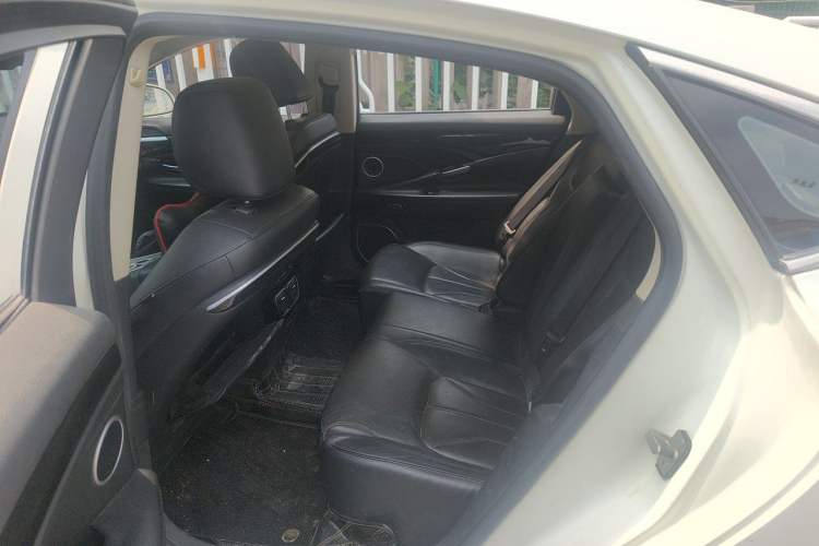 Used Geely Auto Emgrand GT 2015 1.8T Flagship Model Left Rear Seat