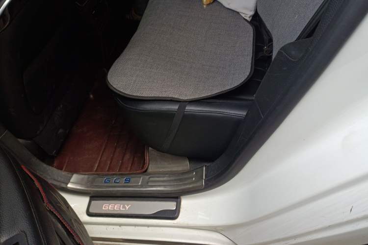 Used Geely Auto Emgrand GT 2015 1.8T Premium Model Left Rear Seat