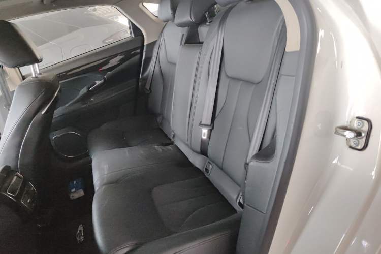Used Geely Auto Emgrand GT 2015 2.4L Comfort Model Left Rear Seat