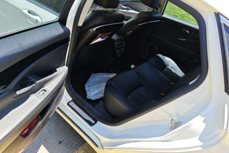 Used Geely Auto Emgrand GT 2015 1.8T Premium Model Left Rear Seat