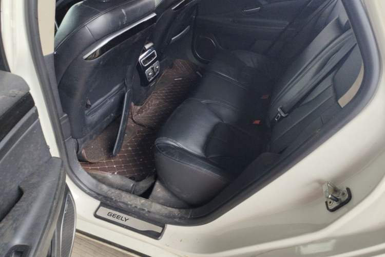 Used Geely Auto Emgrand GT 2015 2.4L Comfort Model Left Rear Seat
