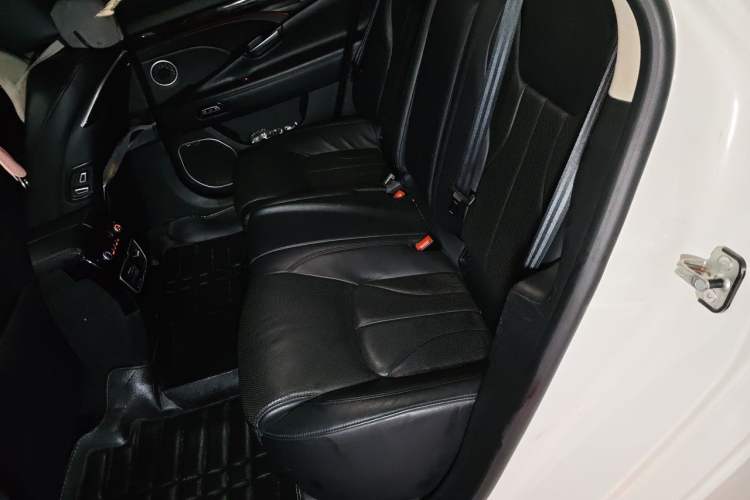 Used Geely Auto Emgrand GT 2015 1.8T Flagship Model Left Rear Seat