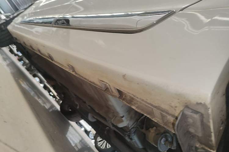Used Geely Auto Emgrand GT 2015 1.8T Flagship Model Left Side Sill