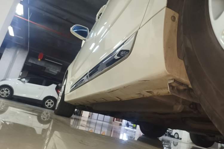 Used Geely Auto Emgrand GT 2015 1.8T Premium Model Left Side Sill