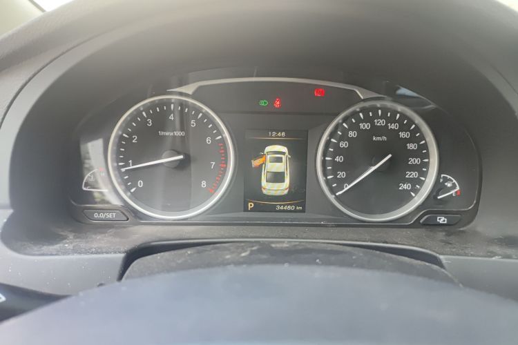 Used Geely Auto Emgrand GT 2015 2.4L Comfort Model Odometer Close Up
