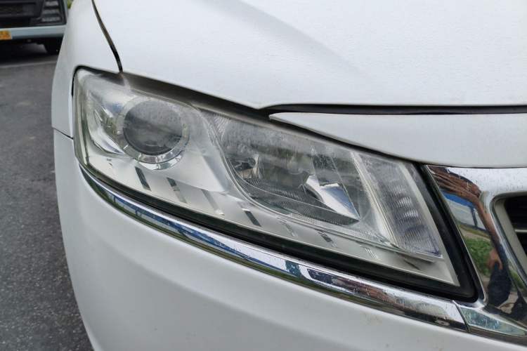 Used Geely Auto Emgrand GT 2015 2.4L Comfort Model Right Front Headlight