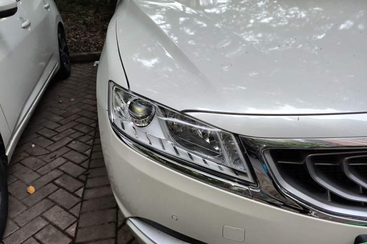 Used Geely Auto Emgrand GT 2015 2.4L Comfort Model Right Front Headlight