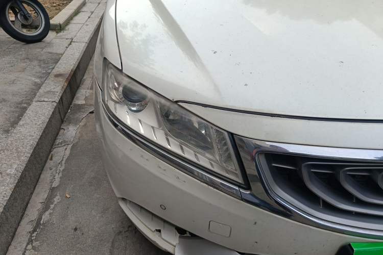 Used Geely Auto Emgrand GT 2015 2.4L Comfort Model Right Front Headlight