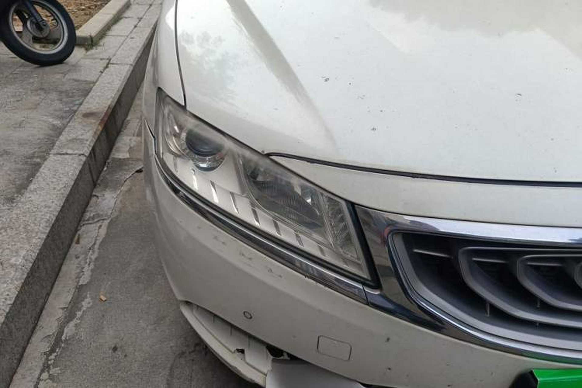 Used Geely Auto Emgrand GT 2015 2.4L Comfort Model Right Front Headlight