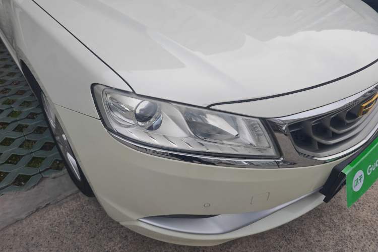 Used Geely Auto Emgrand GT 2015 2.4L Comfort Model Right Front Headlight