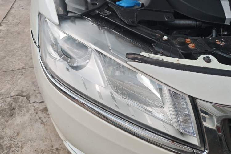 Used Geely Auto Emgrand GT 2015 1.8T Comfort Model Right Front Headlight