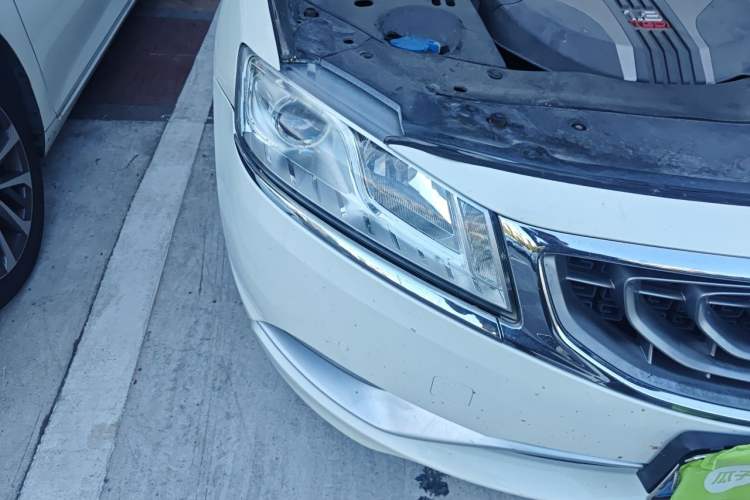 Used Geely Auto Emgrand GT 2015 1.8T Premium Model Right Front Headlight