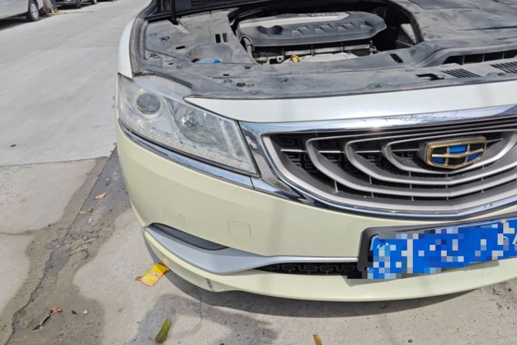 Used Geely Auto Emgrand GT 2015 2.4L Luxury Model Right Front Headlight