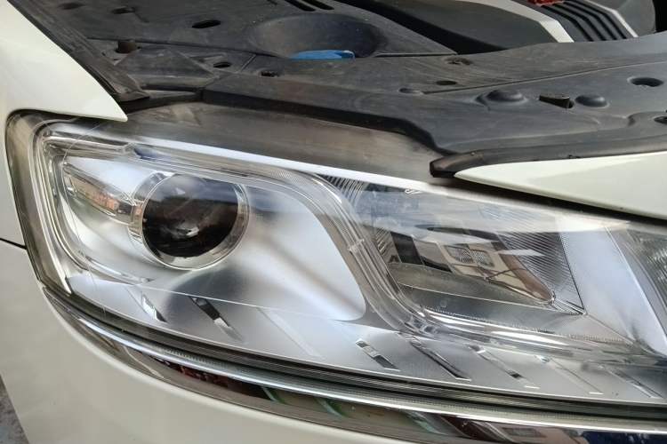 Used Geely Auto Emgrand GT 2015 1.8T Premium Model Right Front Headlight